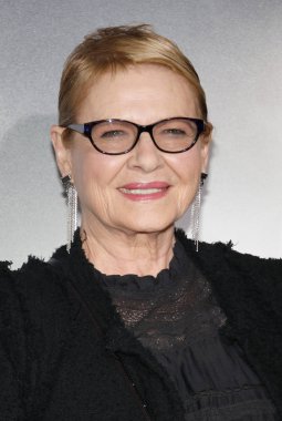 aktris Dianne Wiest 'katır Regency köyü tiyatro Westwood, ABD 10 Aralık 2018 düzenlenen' Dünya galasında.