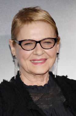 aktris Dianne Wiest 'katır Regency köyü tiyatro Westwood, ABD 10 Aralık 2018 düzenlenen' Dünya galasında.