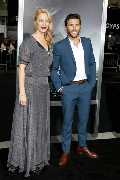 Alison Eastwood Scott Eastwood Til Verdenspremieren Mule Der Blev Afholdt - Stock-foto