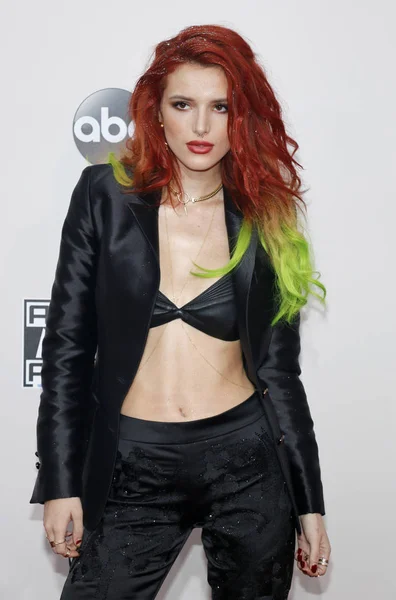 Attrice Bella Thorne 2016 American Music Awards Tenutosi Presso Microsoft — Foto Stock