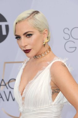 25 yıllık sinema oyuncuları Derneği 27 Ocak 2019 Los Angeles, ABD tapınak toplantı salonunda düzenlenen Ödülü, Lady Gaga.