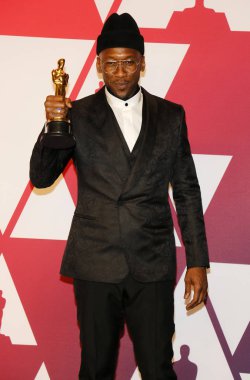 Mahershala Ali 91 yıllık Akademi Ödülleri - basın odası Loews Hotel Hollywood, ABD'de 24 Şubat 2019 düzenlenen.