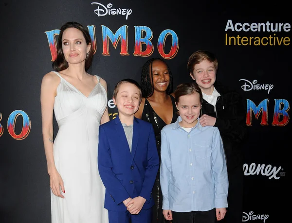 Angelina Jolie Knox Leon Jolie Pitt Zahara Marley Jolie Pitt — Stockfoto