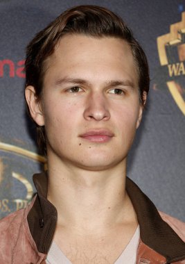 aktör Ansel Elgort at the 2019 Cinemacon-Warner Bros. resimler ' büyük resim ' sunum Caesars Palace Las Vegas 'ta düzenlenen, Nisan 'da ABD 2, 2019.