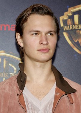 aktör Ansel Elgort at the 2019 Cinemacon-Warner Bros. resimler ' büyük resim ' sunum Caesars Palace Las Vegas 'ta düzenlenen, Nisan 'da ABD 2, 2019.