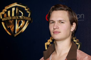 aktör Ansel Elgort at the 2019 Cinemacon-Warner Bros. resimler ' büyük resim ' sunum Caesars Palace Las Vegas 'ta düzenlenen, Nisan 'da ABD 2, 2019.