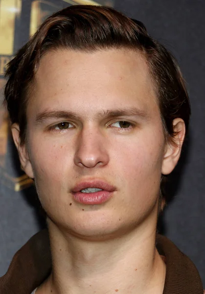 aktör Ansel Elgort at the 2019 Cinemacon-Warner Bros. resimler ' büyük resim ' sunum Caesars Palace Las Vegas 'ta düzenlenen, Nisan 'da ABD 2, 2019.