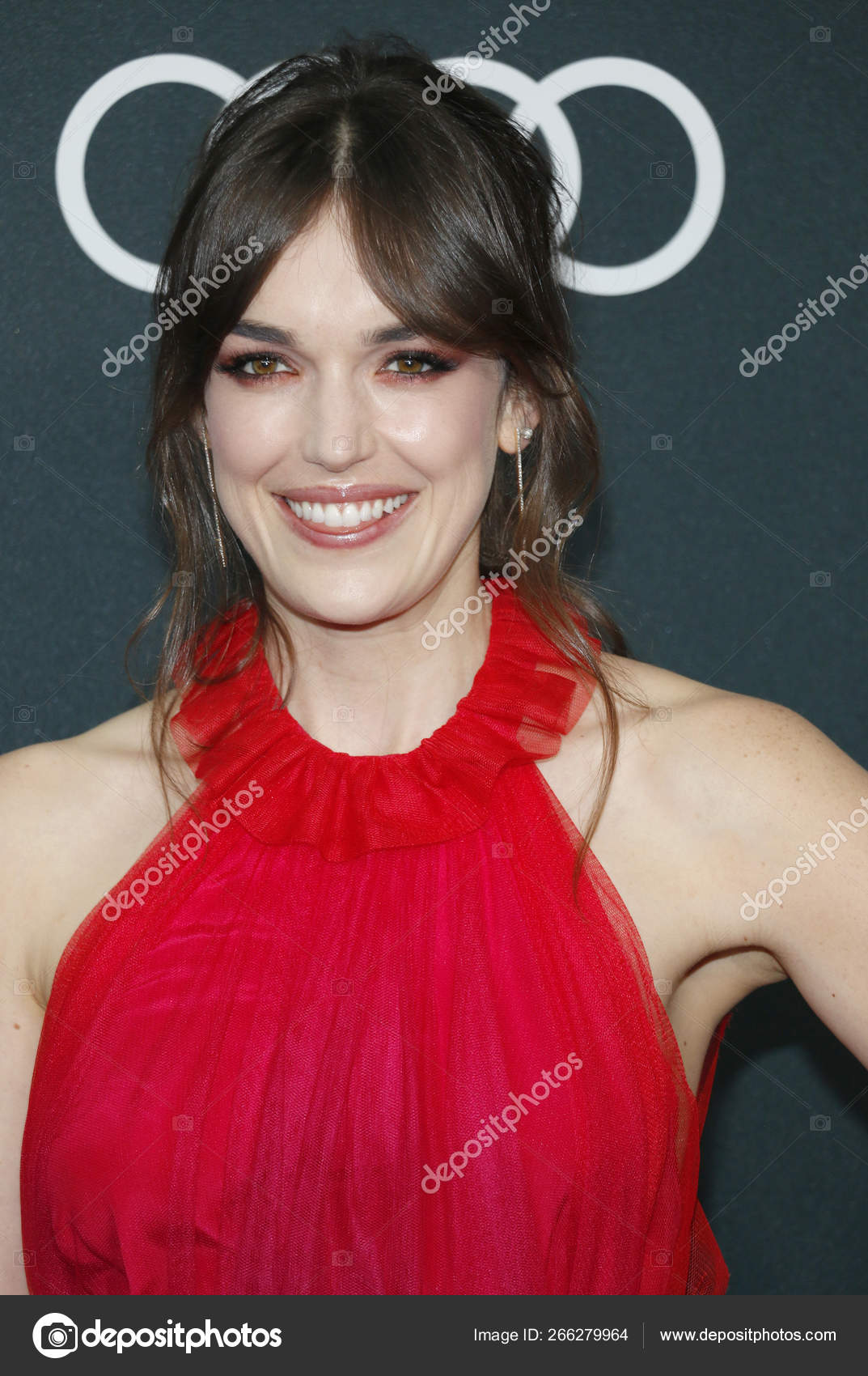 Актриса Элизабет Хенстридж Мировой Премьере Фильма Мстители Конец.