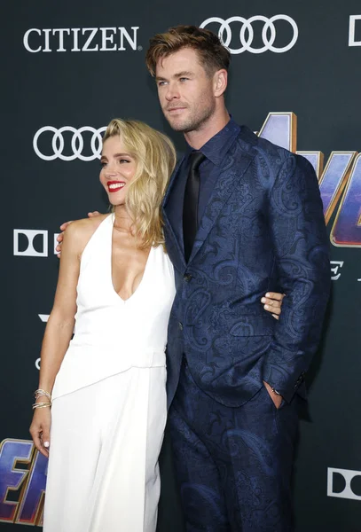 Elsa Pataky Und Chris Hemsworth Bei Der Weltpremiere Von Avengers — Stockfoto
