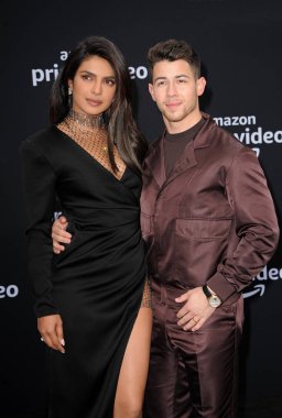 Nick Jonas ve Priyanka Chopra, Amazon Prime Video'nun 'Chasing Happiness' adlı eserinin 3 Haziran 2019'da Abd'nin Westwood kentindeki Regency Bruin Tiyatrosu'nda düzenlenen galasında.