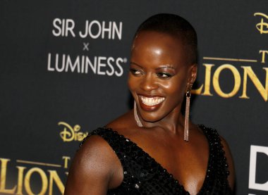 aktris Florence Kasumba 9 Temmuz 2019'da Abd'nin Hollywood'daki Dolby Tiyatrosu'nda düzenlenen 'Aslan Kral'ın Dünya prömiyerinde.