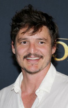 aktör Pedro Pascal 9 Temmuz 2019'da Hollywood'daki Dolby Tiyatrosu'nda düzenlenen 'Aslan Kral'ın Dünya prömiyerinde.