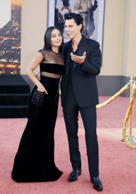 Vanessa Hudgens ve Austin Butler