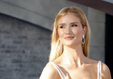 model Rosie Huntington-Whiteley at the World premiere of 'Fast & Furious Presents: Hobbs & Shaw' held at the Dolby Theatre in Hollywood, USA on July 13, 2019.