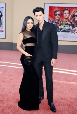 aktörler Vanessa Hudgens ve Austin Butler 22 Temmuz 2019 tarihinde Hollywood, ABD'deki Tcl Chinese Theatre Imax'ta düzenlenen 'Once Upon a Time In Hollywood'un Los Angeles galasında.