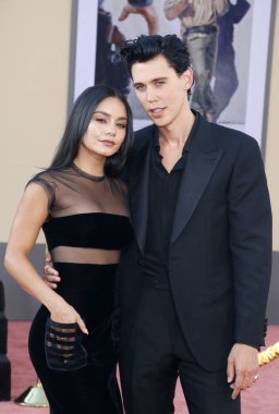 aktörler Vanessa Hudgens ve Austin Butler 22 Temmuz 2019 tarihinde Hollywood, ABD'deki Tcl Chinese Theatre Imax'ta düzenlenen 'Once Upon a Time In Hollywood'un Los Angeles galasında.