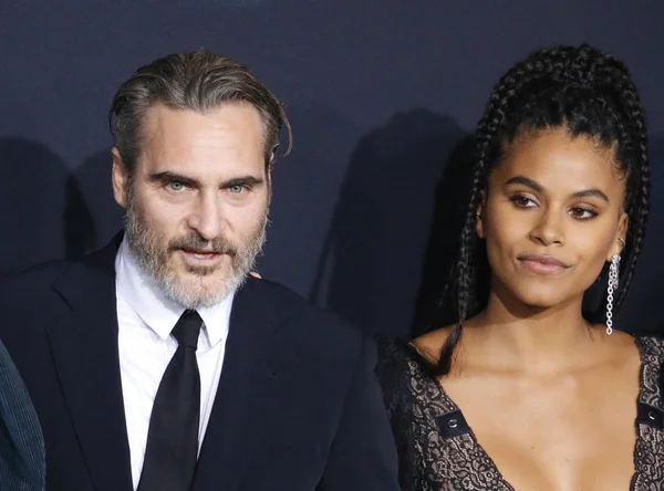 Joaquín Phoenix y Zazie Beetz — Foto de Stock