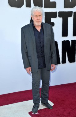 Ron Perlman, 8 Eylül 2025 'te Hollywood' daki TCL Çin Tiyatrosu 'nda düzenlenen 