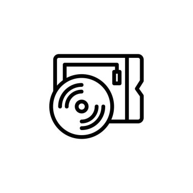 Monokrom simgesi, dijital depolama veya veri aktarımı kavramlarını resmetmek için beyaz bir arkaplan idealine karşı minimalist tarzda bir sürücünün yanında bir disk tasvir eder.