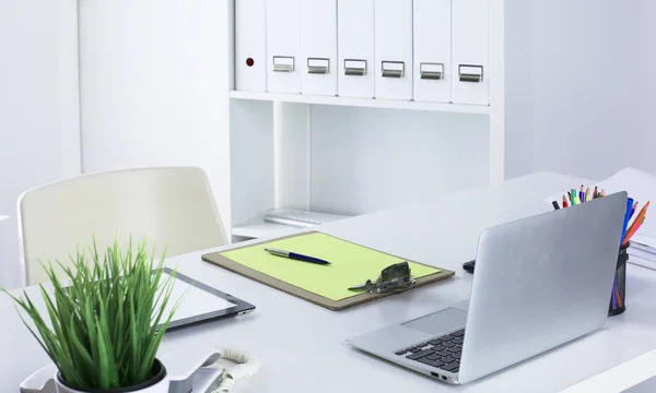 Workspace presentation mockup, Desktop computer and office supp — Stock Photo, Image