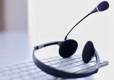 İletişim destek, çağrı merkezi ve müşteri hizmet yardım de