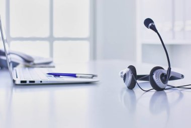 İletişim destek, çağrı merkezi ve müşteri hizmet yardım masası.