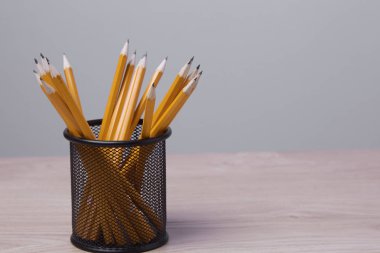 Bir fincan kahve üzerinde Ofis masaları