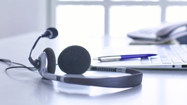 İletişim destek, çağrı merkezi ve müşteri hizmet yardım de