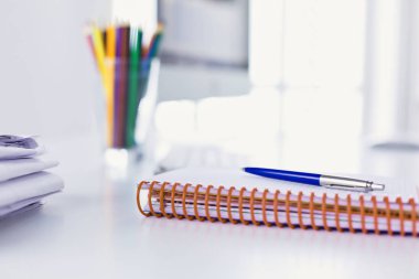 Çalışma alanı Masaüstü, belgeler üzerinde Ofis masaları