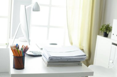 Çalışma alanı Masaüstü, belgeler üzerinde Ofis masaları