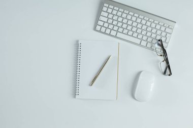 Çalışma alanı Masaüstü, belgeler üzerinde Ofis masaları