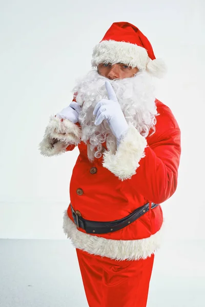 Tema de Natal: Papai Noel feliz. Sobre fundo branco — Fotografia de Stock