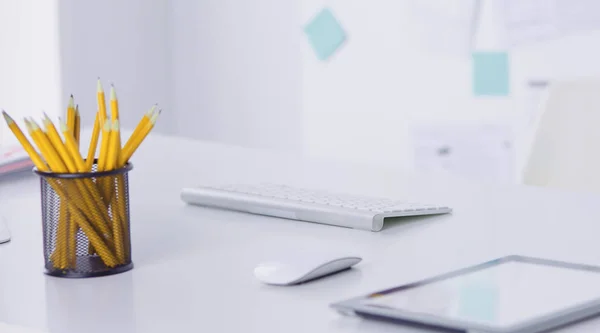 Desktop, documenten in de werkruimte op office tafel — Stockfoto