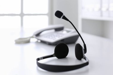 İletişim destek, çağrı merkezi ve müşteri hizmet yardım de