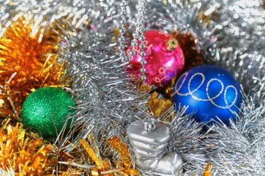 Noel süsleme oyuncakları. Tatil ve eğlence konsepti