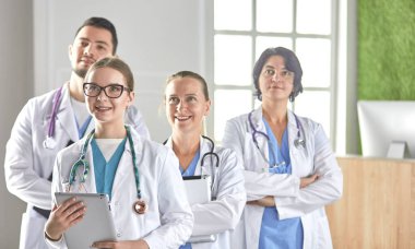 Grup hastane sağlık çalışanları portresi