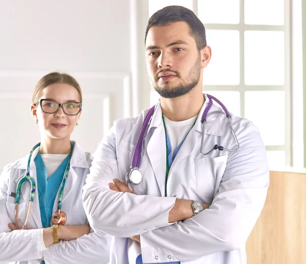Grupo de trabalhadores médicos retrato no hospital — Fotografia de Stock