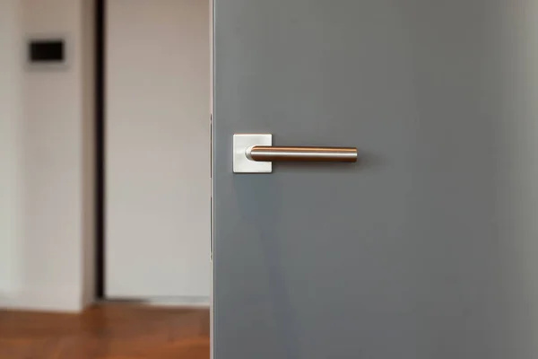 New Door Metallic Handle Open Room Focus Handle — Stock Photo, Image