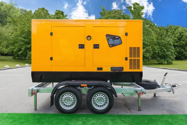 Mobile Diesel Charge Generator Emergency Electric Power Standing Green Trees — Stock Photo, Image