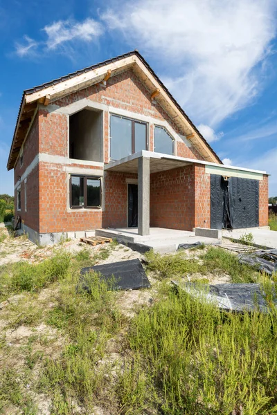 Photo Verticale Une Maison Privée Inachevée Deux Étages Brique Rouge — Photo