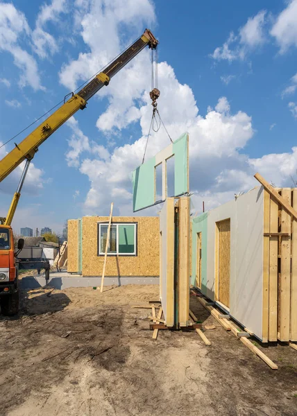 Construction of new and modern modular house — Stock Photo, Image