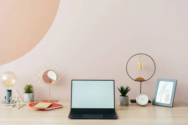 Concept Modern Room Minimal Interior Laptop Computer Copy Space Monitor — Stock Photo, Image