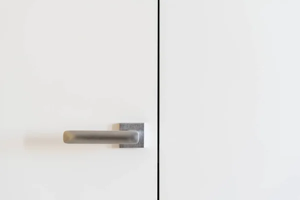 Element Modern Interior Design Metal Minimalist Handle White Closed Door — Stock Photo, Image