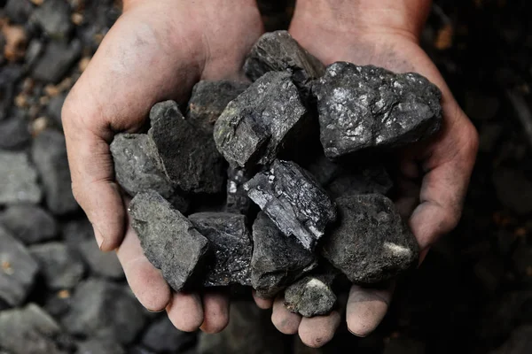 Kullgruvearbeider Med Kullbakgrunn Kulldrift Eller Energikilde Miljøvern Industrikull Vulkansk Fjell – stockfoto