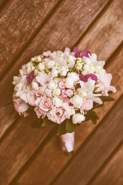 Rustic bridal gown, inspiration for brides, wedding detail photo