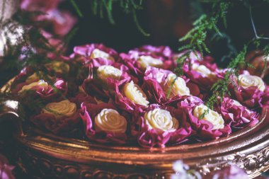 Tatlılar ve pastalar çocuk partileri ve düğünler için