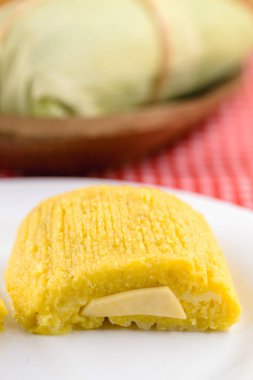 Pamonha, peynir dolgulu Brezilya tatlı mısırı. Brezilya tipik Pamonha, minas gerais ve goiais devlet gıda. Geleneksel gıda kavramı. Haziran ve Temmuz aylarında kırsal partilerde Brezilya gıda