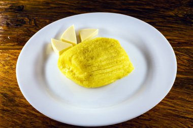 Pamonha, peynir dolgulu Brezilya tatlı mısırı. Brezilya tipik Pamonha, minas gerais ve goiais devlet gıda. Geleneksel gıda kavramı. Haziran ve Temmuz aylarında kırsal partilerde Brezilya gıda