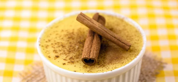 Sobremesa Curau Milho Doce Brasileiro Mousse Milho Com Canela Sobre — Fotografia de Stock