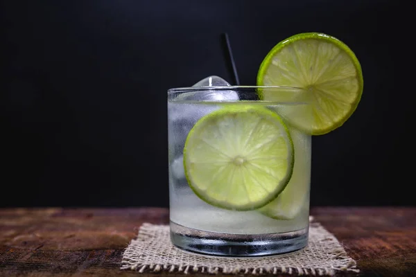 Caipirinha Typický Brazilský Koktejl Vyrobený Citrónu Cachaca Cukru Tradiční Brazilský — Stock fotografie